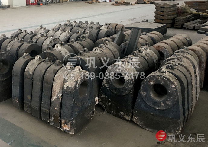 打石機(jī)錘頭哪里專業(yè)鑄造 /upfile/201812/2018122139097369.jpg